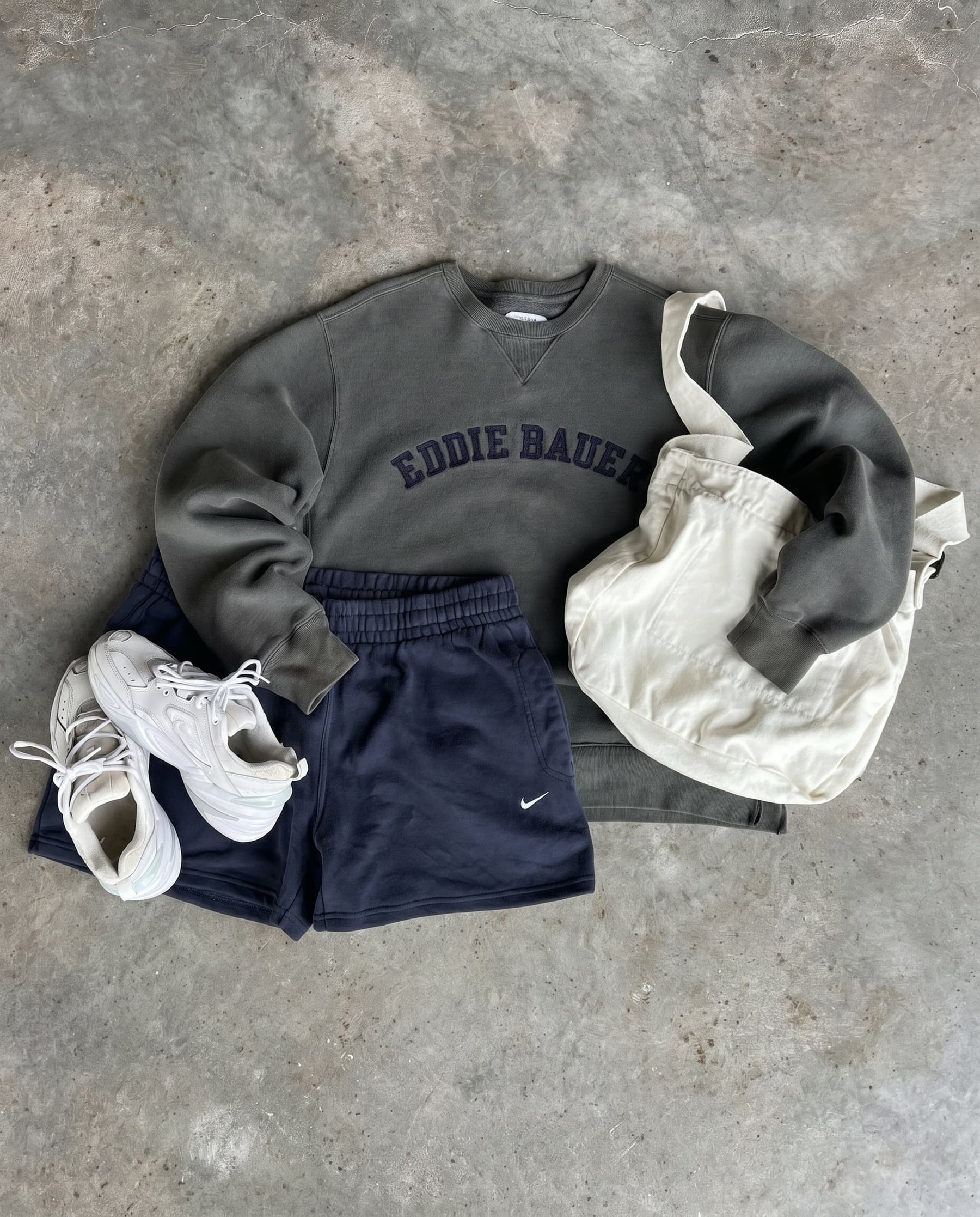 Maeve & Erin Dublin - Premium Vintage Mystery Sweatshirt