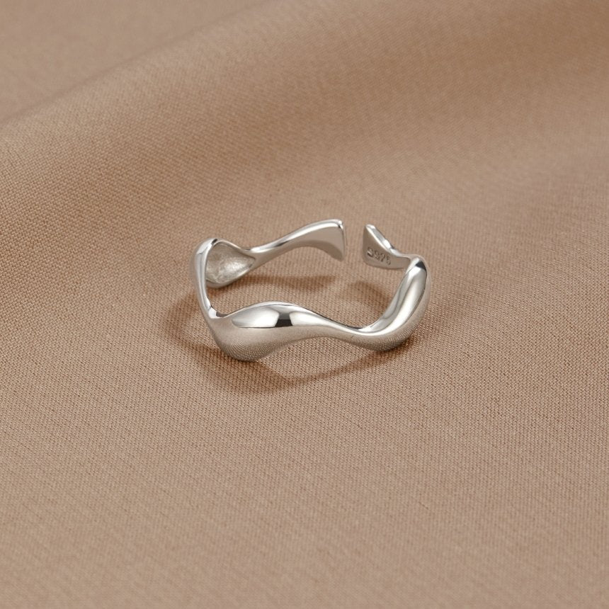 Maeve & Erin Dublin - Adjustable Silver Wave Band