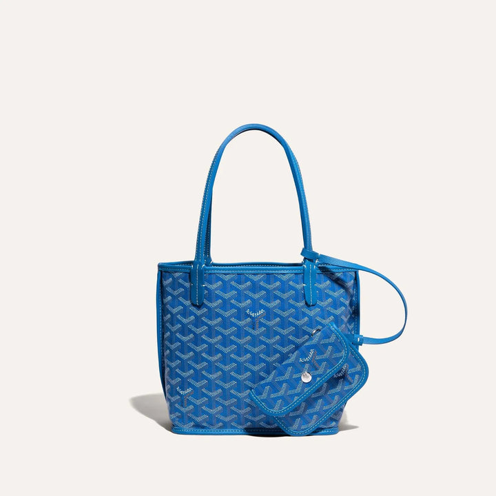 Nyvora Compact Bag
