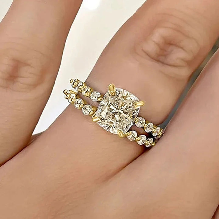 White Gold Cushion 2-Piece Set