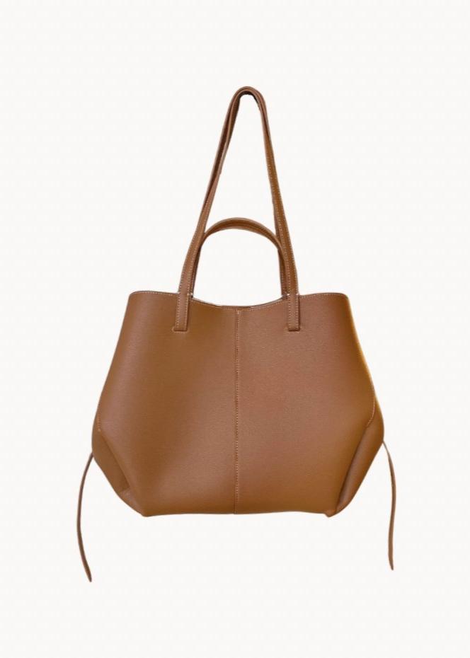 Mila Tote in Camel
